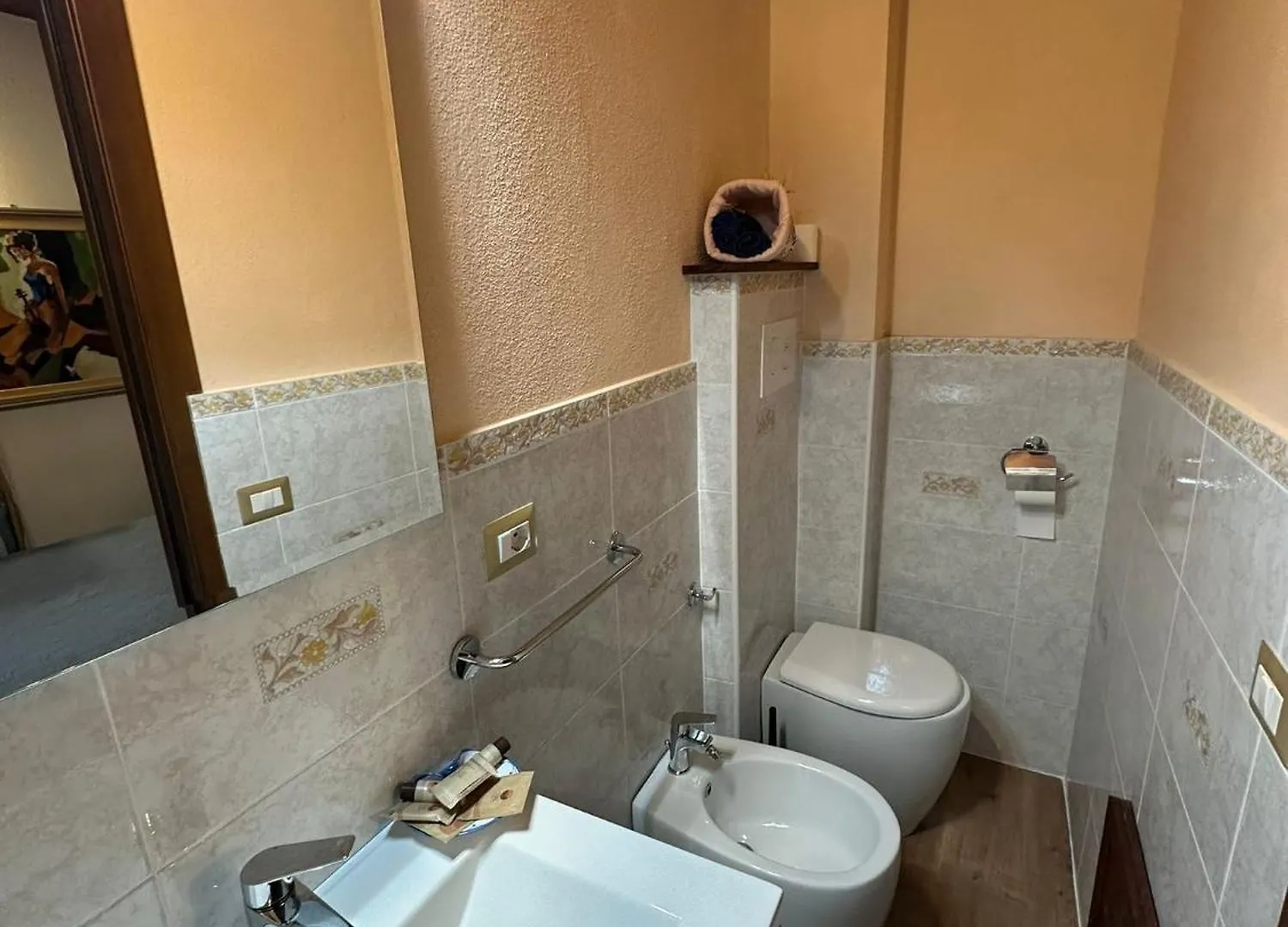 בית הארחה מלון באוני La Casa Delle Rondini