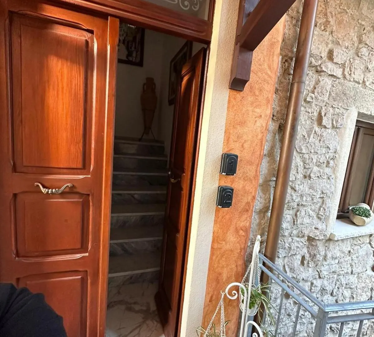 מלון באוני La Casa Delle Rondini 0*,