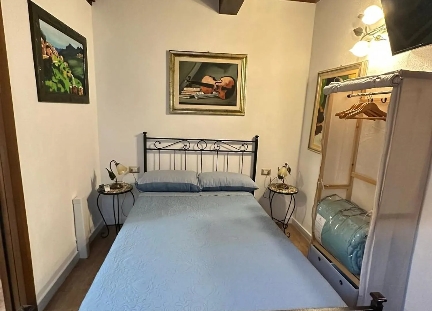 מלון באוני La Casa Delle Rondini 0*,