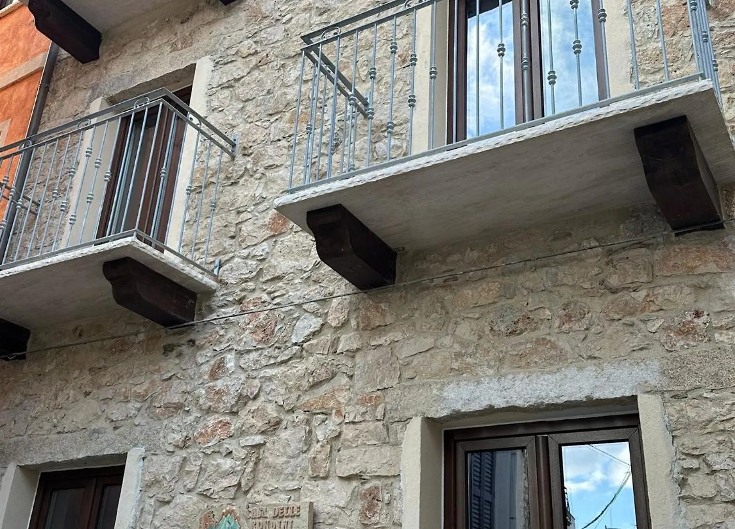 בית הארחה מלון באוני La Casa Delle Rondini